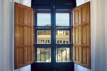 Deluxe Room (Puerta Elvira)