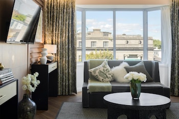 Niven Suite