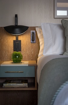 Junior Suite, 1 King Bed