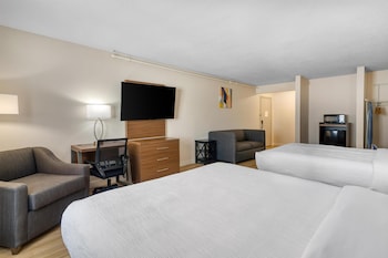 Standard Room, 2 Queen Beds, Non Smoking (Larger Room;with Sofabed)