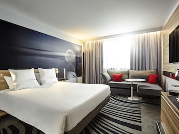 Superior Room, 1 Queen Bed with Sofa bed, Non Smoking