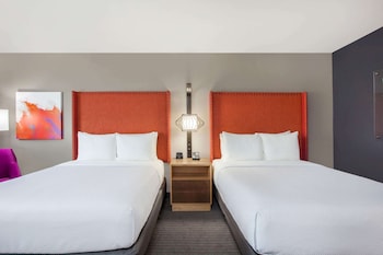 Room, 2 Queen Beds, Accessible, Non Smoking (Mobility/Hearing,tub w grab bars)