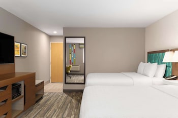 Room, 2 Queen Beds, Non Smoking