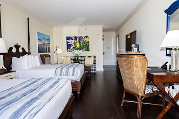 Deluxe Room, 2 Double Beds, City View