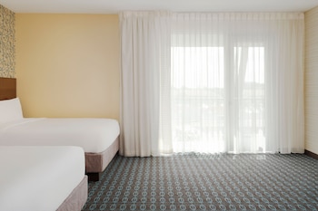 Room, 2 Queen Beds, Hearing Accessible, Balcony