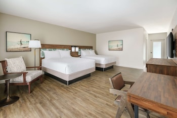 Room, 2 Queen Beds, Accessible (Roll-In Shower, Mobility & Hearing)