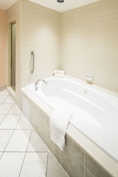 King Spa Room