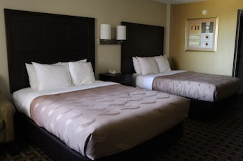 Standard Room, 2 Queen Beds, Non Smoking