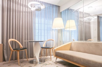 Junior Double or Twin Room, 1 King Bed