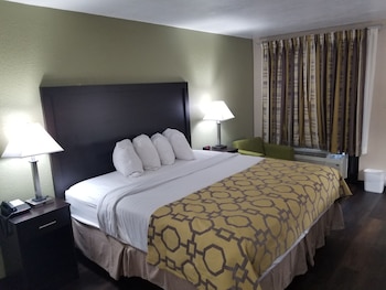 Deluxe Studio Suite, 1 King Bed, Non Smoking