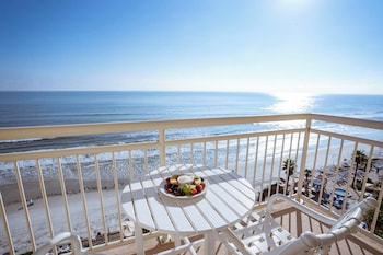 Room, 2 Queen Beds, Balcony, Oceanfront