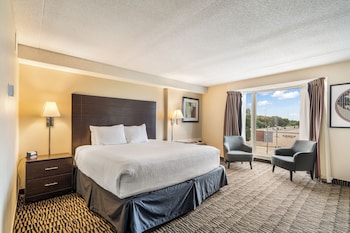 Suite, 1 King Bed, Non Smoking, Refrigerator & Microwave