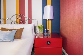 Deluxe Room, 1 Queen Bed