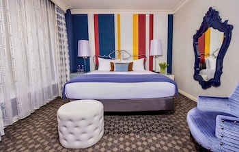 Deluxe Room, 1 King Bed