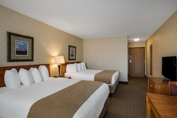 Standard Room, 2 Queen Beds, Non Smoking, Refrigerator & Microwave