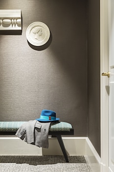 Premium Room, 2 Twin Beds, Courtyard View (or Scribe St. View, Luxury)