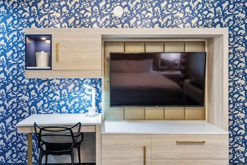 Deluxe Studio, 1 King Bed
