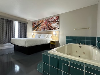 Suite, 1 King Bed, Non Smoking