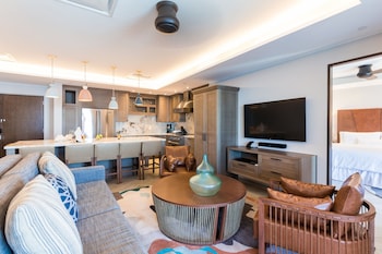 Suite, 2 Bedrooms, Balcony