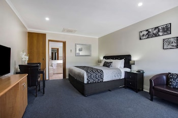 Superior Room, 1 King Bed, Non Smoking
