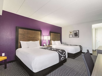 Room, 2 Queen Beds, Non Smoking