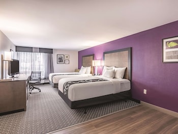 Room, 2 Queen Beds, Accessible, Non Smoking