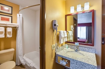 Standard Room, 1 Queen Bed, Non Smoking