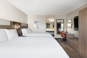 Standard Room, 2 Queen Beds, Accessible