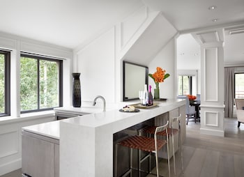 Suite (Paepcke)