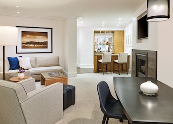 Suite, 1 Bedroom (Mountain Side)