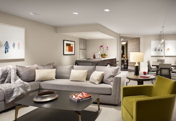 Suite, 1 Bedroom (Specialty)