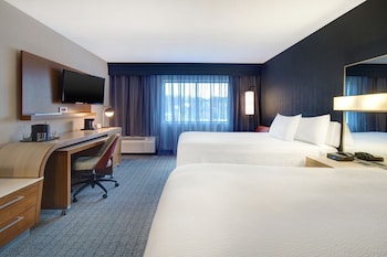 Room, 2 Queen Beds, Hearing Accessible