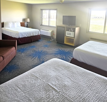 Suite, Multiple Beds, Non Smoking