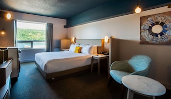 Room, 1 King Bed, Harbor View