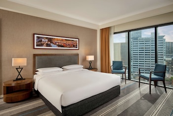 Suite, 1 King Bed (Regency)