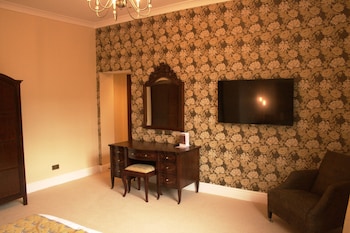 Suite, 1 King Bed, Non Smoking