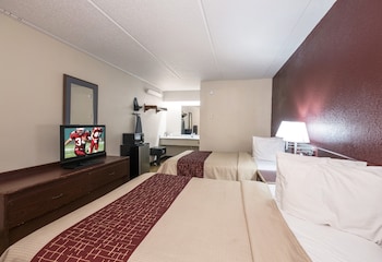 Deluxe Room, 2 Queen Beds, Non Smoking