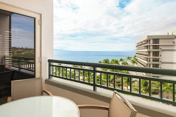 Room, 1 King Bed with Sofa bed, Ocean View (Balcony)