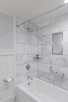 Suite, 2 Double Beds (Fellows Suite / Rollaway on request)