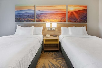 Standard Room, 2 Double Beds, Non Smoking