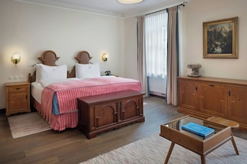 Deluxe Room, 1 King Bed