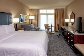 Room, 1 King Bed (Balcony)