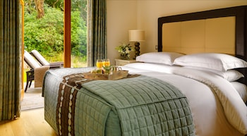 Two Bedroom Courtyard Lodge - Self Catering includes one double room and one twin room, Courtyard vi