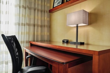 Room, 2 Queen Beds (Hearing Accessible)