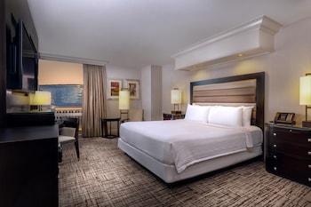 Strip view, 1 King Size Bed, Nonsmoking