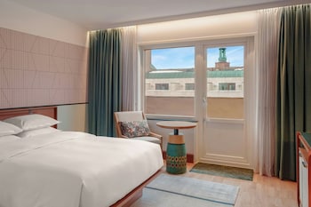 Classic Room, 1 King Bed