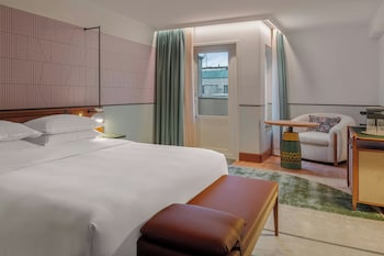 Superior Room, 1 King Bed