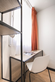 Standard Room, 2 Twin Beds