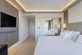 Communicated Room (3+2)