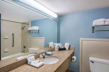 Deluxe Room, 1 King Bed, Non Smoking